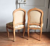 PAIRE DE CHAISES en hêtre mouluré et sculpté de fleurettes à… (photo 6)