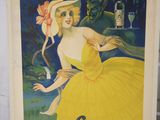une vieille affiche représentant une femme en robe jaune tenant un verre de vin