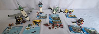 a lot of legos that are on a table