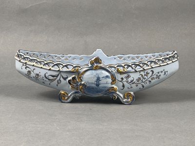 Emile GALLE (Lorraine). Jardinière oblongue à bordure feston… - Photo 1