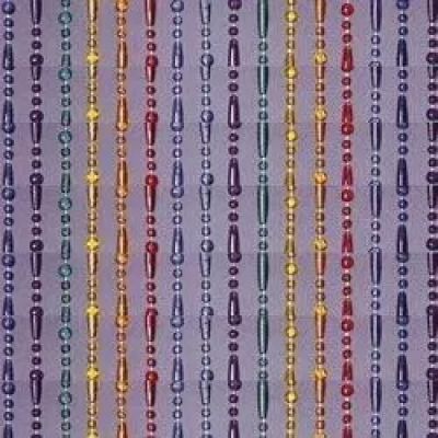 une image représentant un motif multicolore de perles sur fond violet