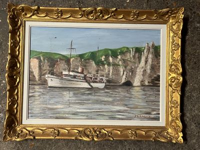 une image d'un tableau représentant un bateau sur l'eau