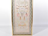 tableau encadré représentant une femme et deux enfants