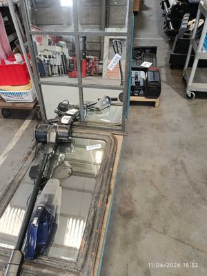 a machine that is sitting in the middle of a room