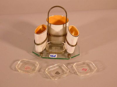 Service à condiments en faïence bicolore comprenant quatre s… - Photo 1