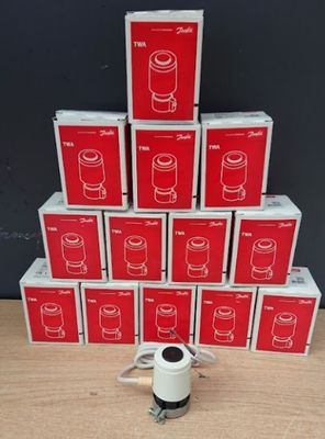 Lot de 13 Thermomoteurs DANFOSS TWA-V 230 V NO pour radiateu…