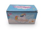 une image représentant une boîte sur laquelle est représentée une licorne
