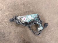 1 perforateur MAKITA