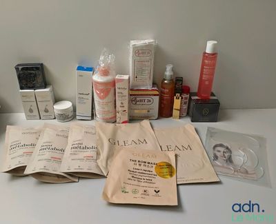 de nombreux types de produits de soins de la peau sur la table