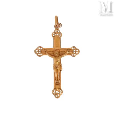 Pendentif en forme de crucifix en or jaune 14 carats