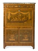 SECRÉTAIRE À ABATTANT EN MARQUETERIE DE TROPHÉE DE MUSIQUE