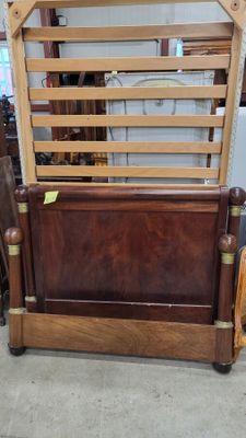 1 lit Empire (120 x 190 cm) avec son sommier