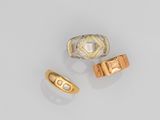 trois bagues en or et diamants