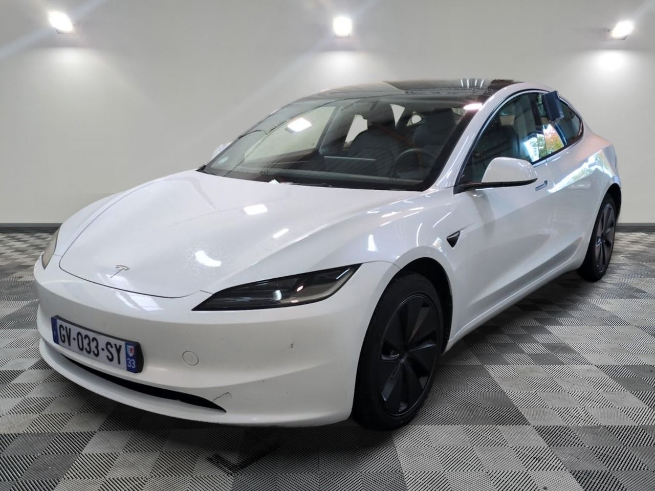 TESLA - MODEL 3 STANDARD RWD - EL - Mise en service: 15/03/2…