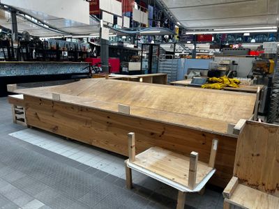 Table à roulette de fabrication artisanale