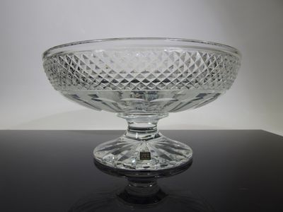 an image of a glass bowl on a table
