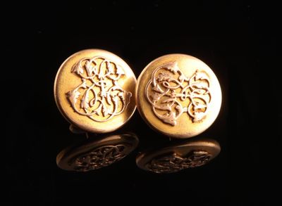 Lot comprenant trois paires de boutons de manchette dont deux en or ja - Photo 1