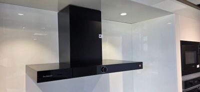 UNE HOTTE SUSPENDUE DE DIEYTRICH SANS REFERENCE APPARENTE MO… - Photo 1