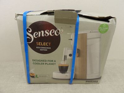 une boîte contenant une cafetière
