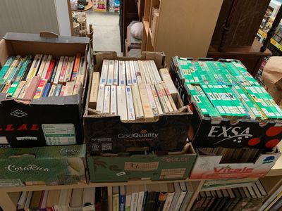 Lot de livres : livres de poche et livres Jeunesse