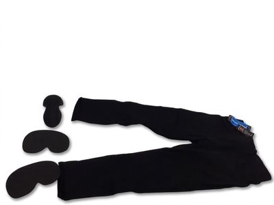 une paire de patelles noires et une paire de patelles noires
