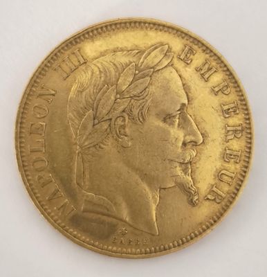 une pièce d'or représentant le profil d'un homme