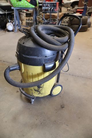 Aspirateur industriel KARCHER NT500