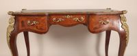 Table bureau à plateau rectangulaire, de forme galbée toutes… (photo 2)