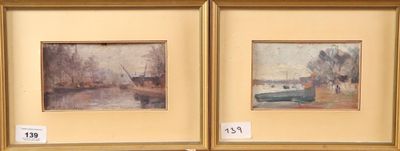 deux tableaux encadrés représentant un bateau et un bateau sur une rivière