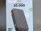 emballage d'une boîte contenant un appareil électronique noir