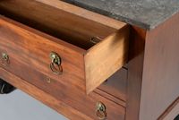 Commode rectangulaire en placage d'acajou ouvrant par trois … (photo 3)