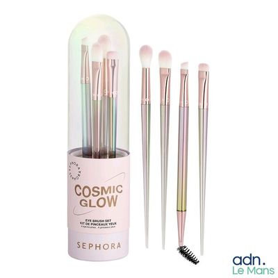 a close up of a set of makeup brushes in a box