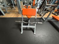 Preacher curl (ou curl au pupitre) MATRIX
