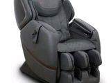 le fauteuil de massage est posé sur une surface blanche