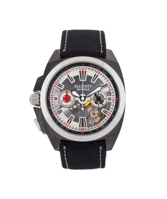 gros plan d'une montre sur fond blanc avec un bracelet noir