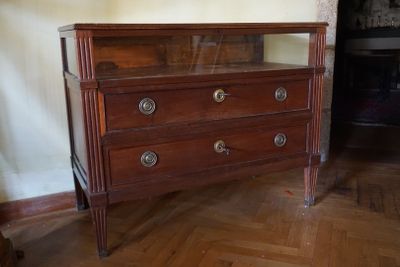 Commode en vitrine. Style Louis XVI, époque XIXe siècle - Photo 1