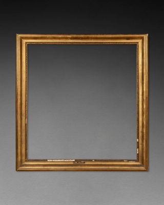 CADRE en bois et pâte doré "à doucine" à décor de frises et …