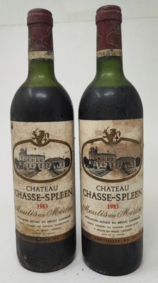 2 bouteilles Château CHASSE-SPLEEN, Moulis 1983 (es, MB)
