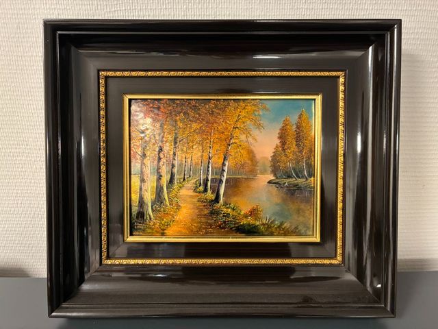 Émail de Limoges « Paysage de rivière ». Signée en bas à gauche A...