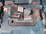 many tools that are sitting on a pallet