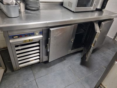Tour en inox ouvrant par 3 portes LUFRI (vétuste) L.