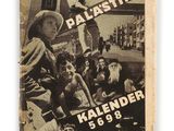 un vieux livre avec la photo d'un groupe de personnes