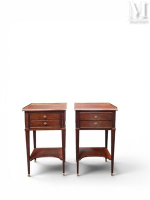paire de tables de chevet en acajou