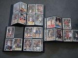 de nombreuses photos de basketteurs en couverture d'un livre