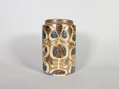 ROYAL COPENHAGUE. Pot en porcelaine émaillée de fleurs stylisées. XXe  - Photo 1