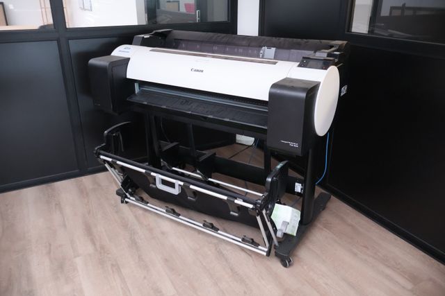 Traceur Canon Image Prograf TM-300 avec recharge papier et cartou...