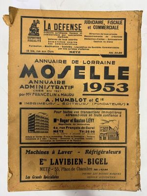 une ancienne publicité pour un cinéma en France