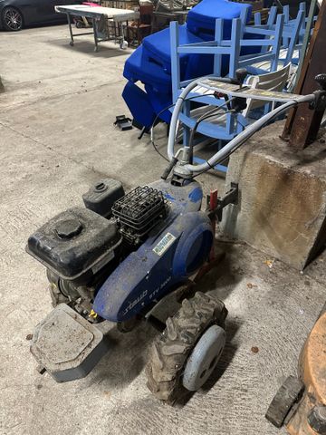 Motoculteur STAUB STV 3800 avec brabant (en l’état, non testée)