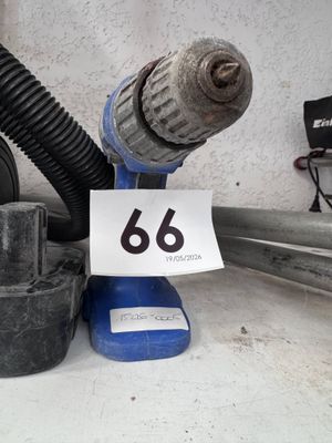 1 perceuse avec batterie sans chargeur