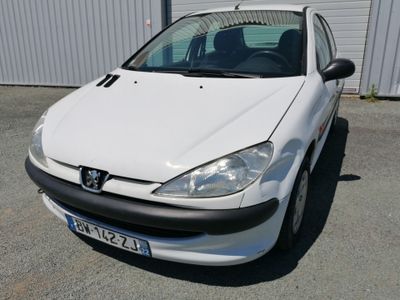 PEUGEOT 206 1.1 I 60 CV - Genre : VP - Carrosserie : CI - En…
